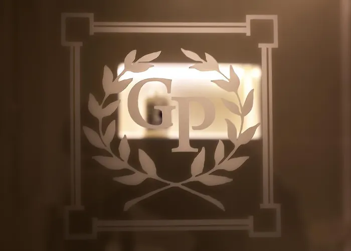 Lägenhet Golden Palace